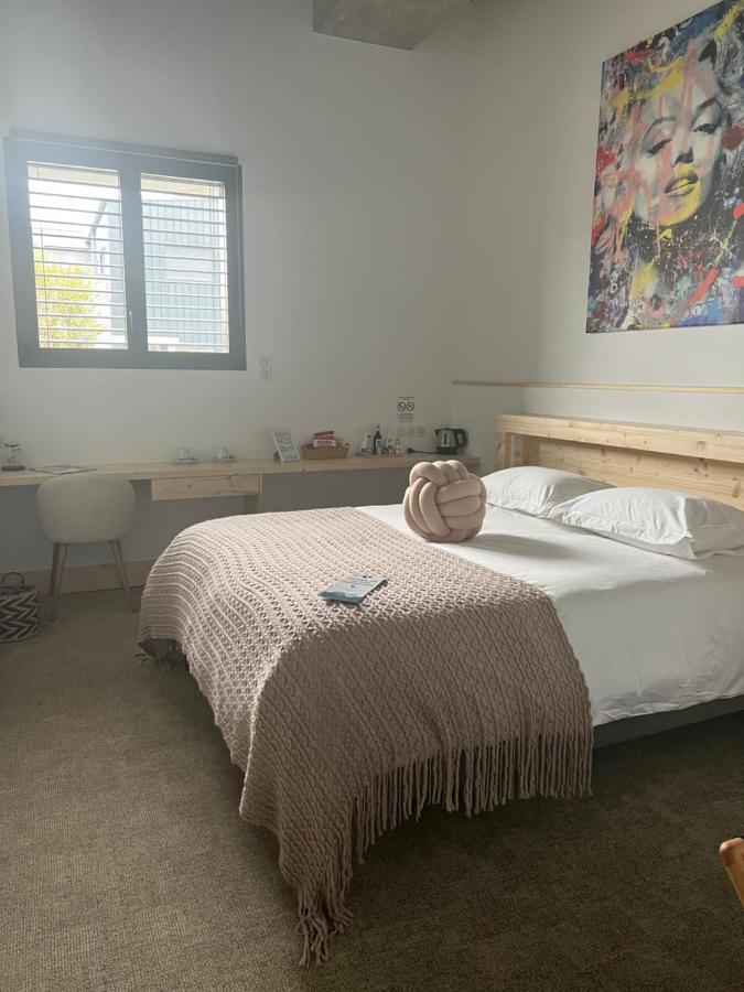 Le B Complexe Hotel Lozanne Bagian luar foto