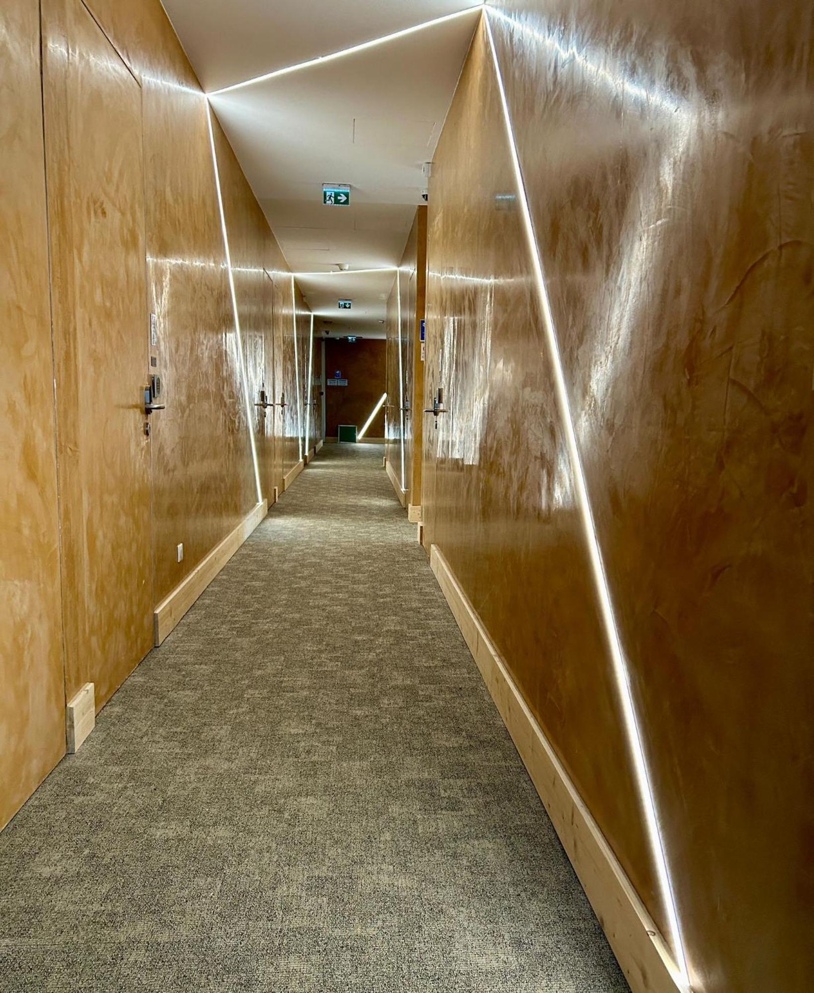 Le B Complexe Hotel Lozanne Bagian luar foto