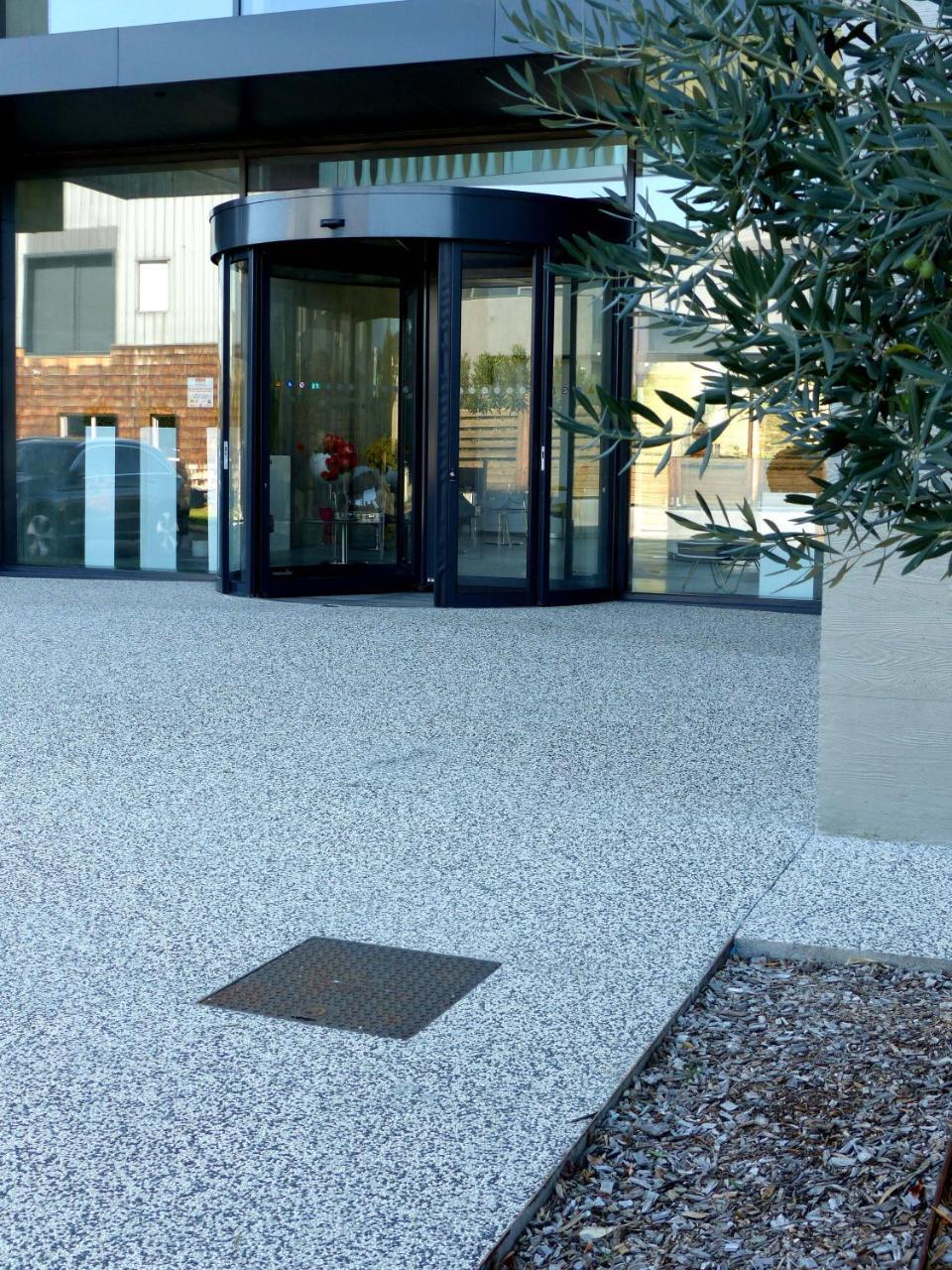 Le B Complexe Hotel Lozanne Bagian luar foto