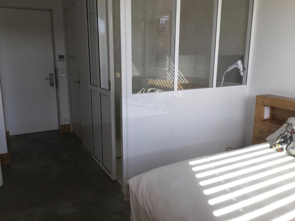 Le B Complexe Hotel Lozanne Bagian luar foto